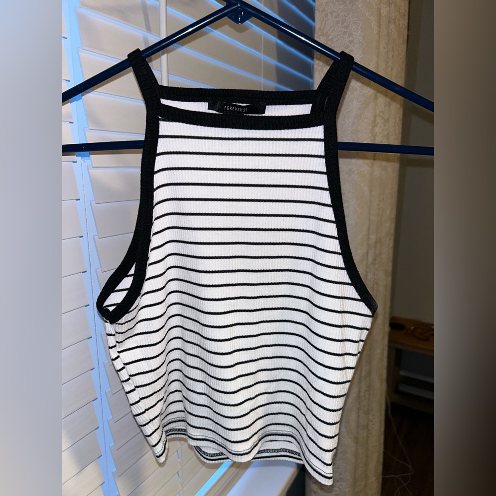 Women’s forever 21 tank top